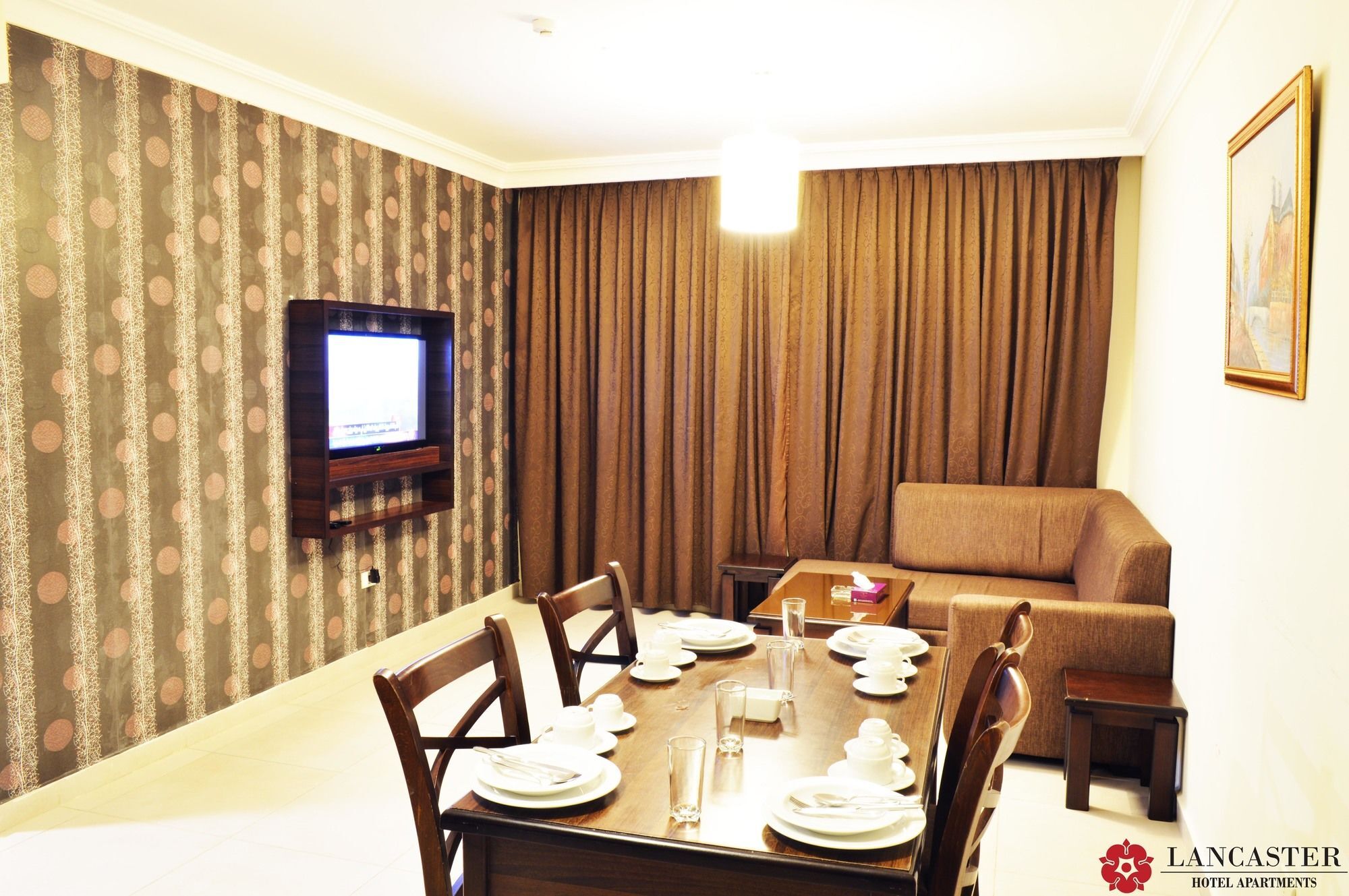 Lancaster Apartments-gardens